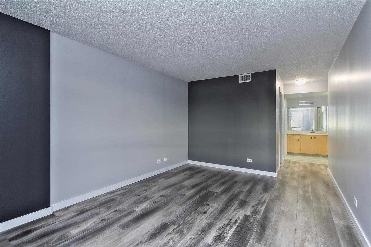 11027 87 Avenue Northwest - Photo 12