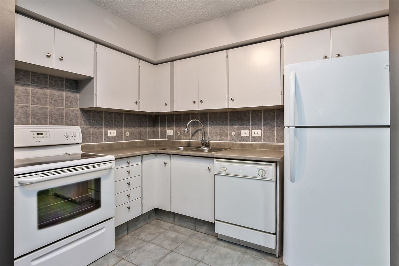 11027 87 Avenue Northwest - Photo 10