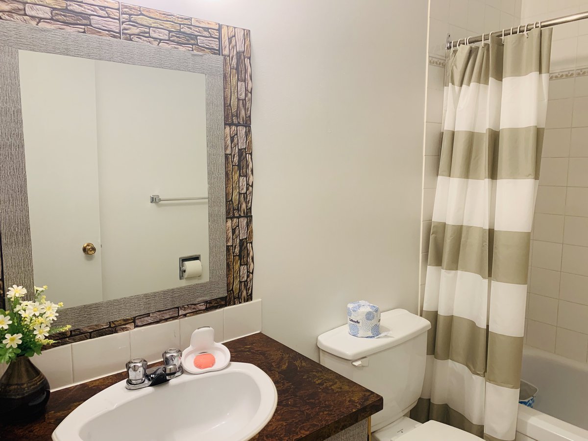 2772 105 Street Northwest - Photo 2