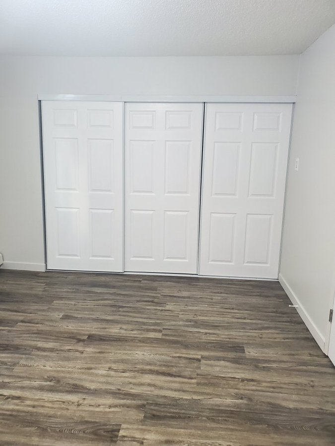 9925 91 Avenue Northwest - Photo 5