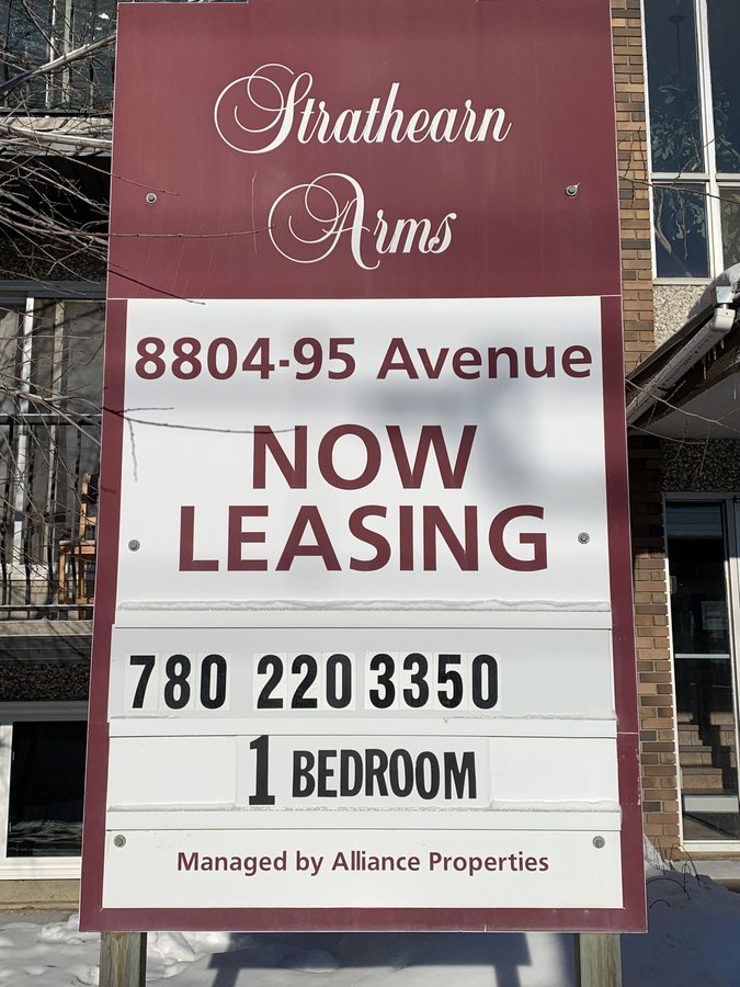 8804 95 Avenue Northwest - Photo 2