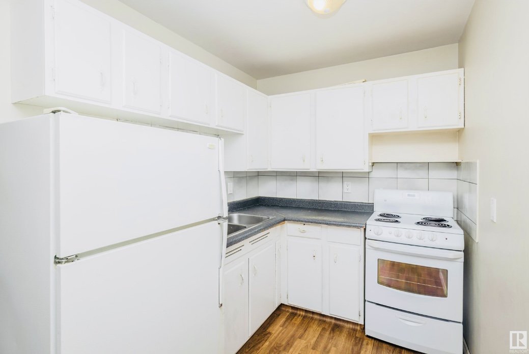 10048 154 Street - Photo 10