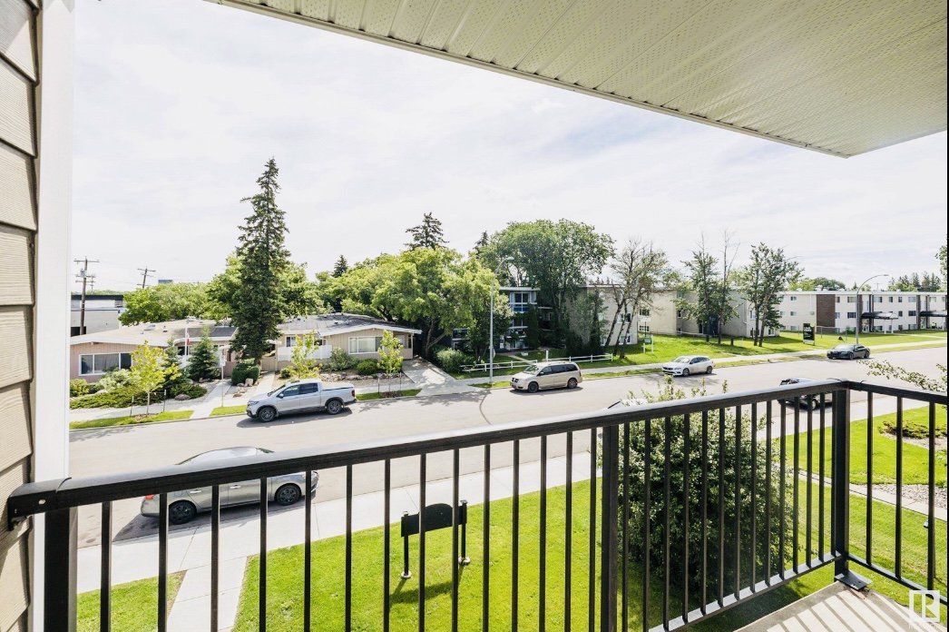 10048 154 Street - Photo 6