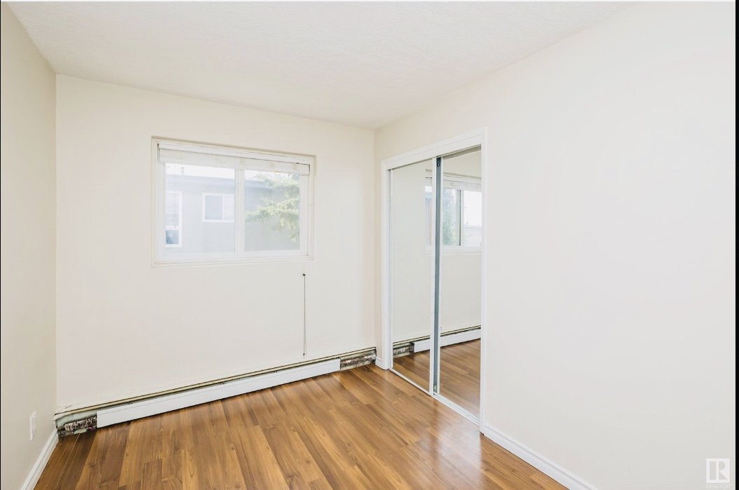 10048 154 Street - Photo 12