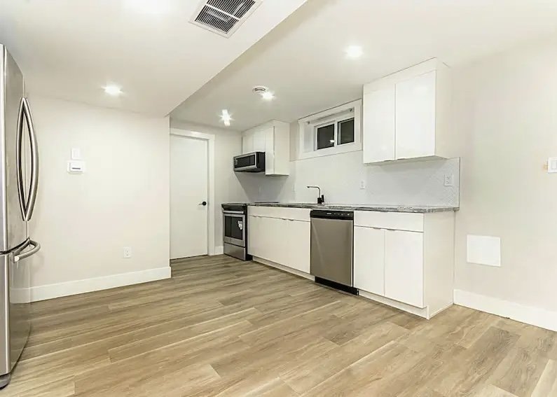 Edmonton AB Bachelors, Basements and Studios for Rent