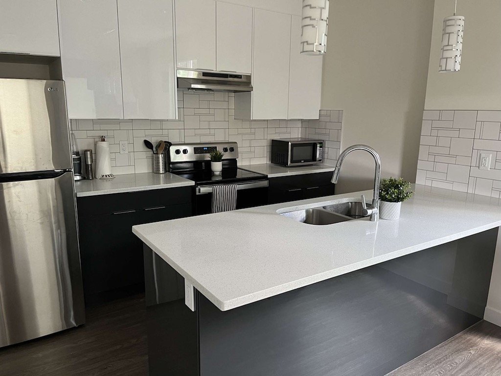 10836 73 Avenue Northwest - Photo 2