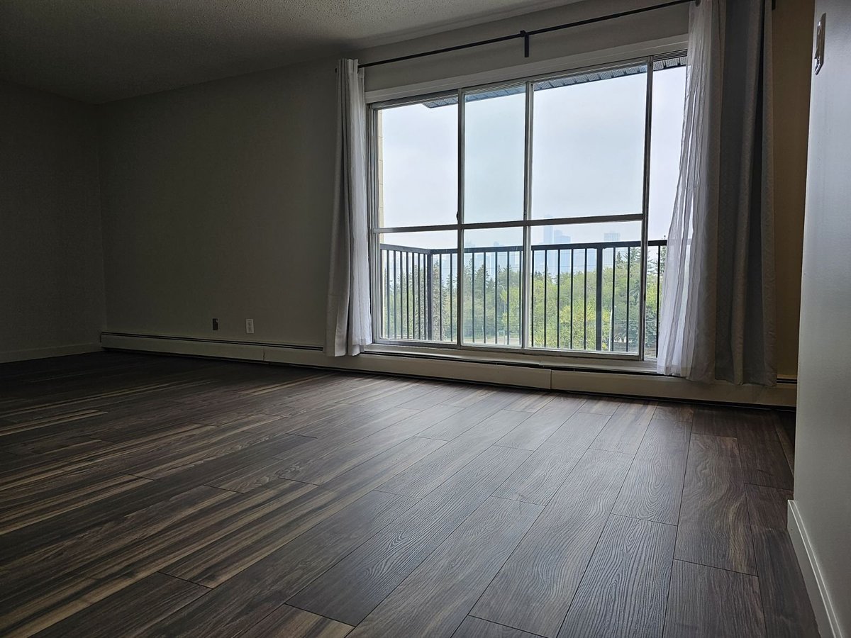 9950 90 Avenue Northwest - Photo 5