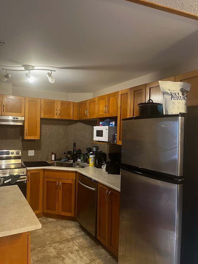 North Edmonton - Photo 3
