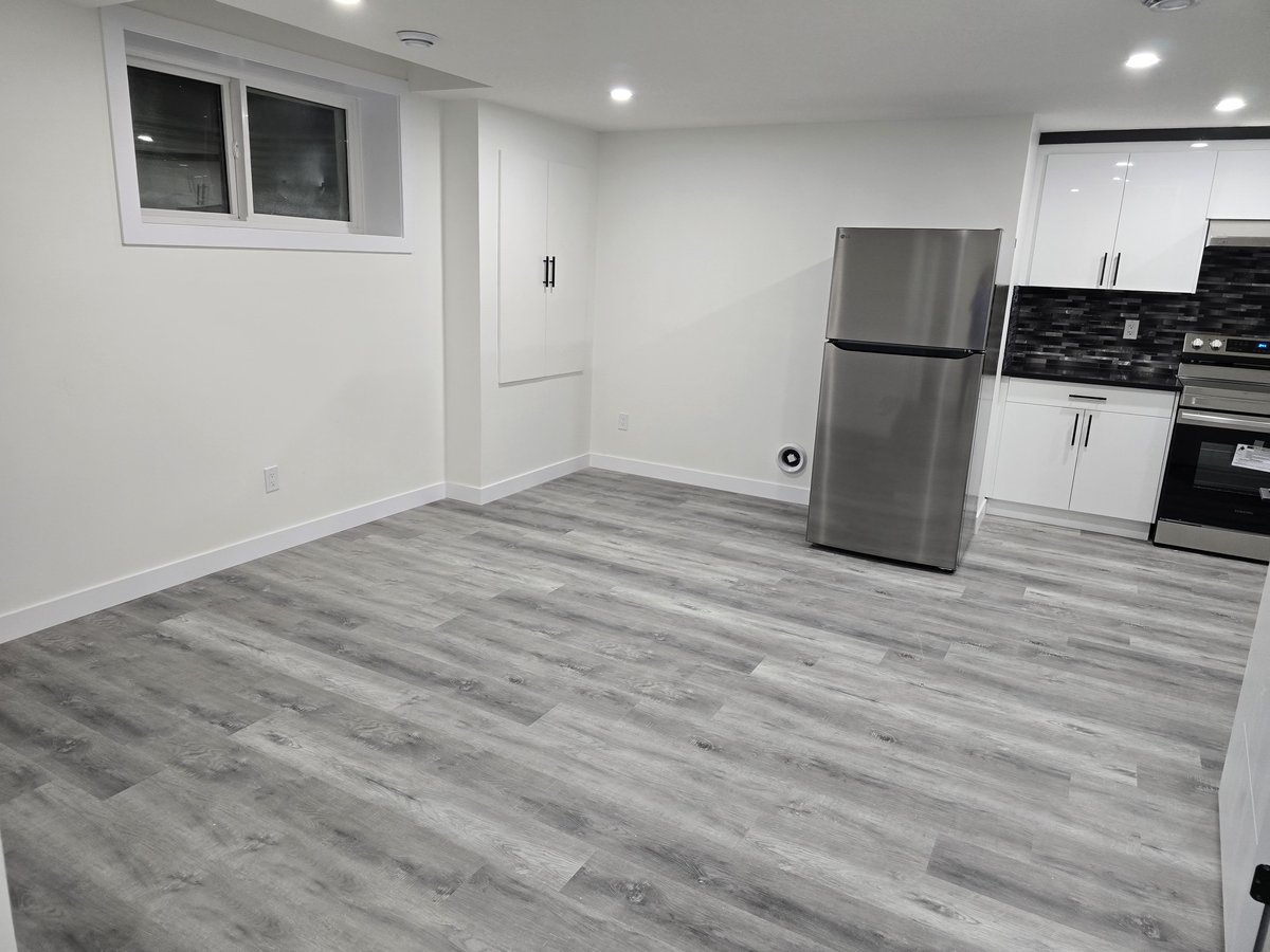 6912 169 Avenue Northwest - Photo 3