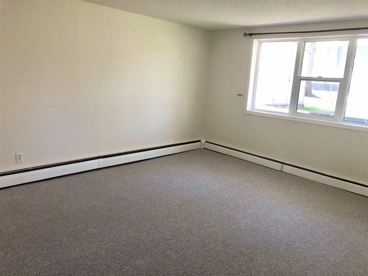 10615 110 Street Northwest - Photo 15