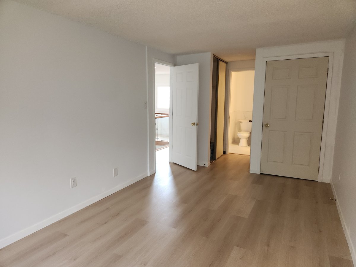 3079 Fifth Line West - Photo 8