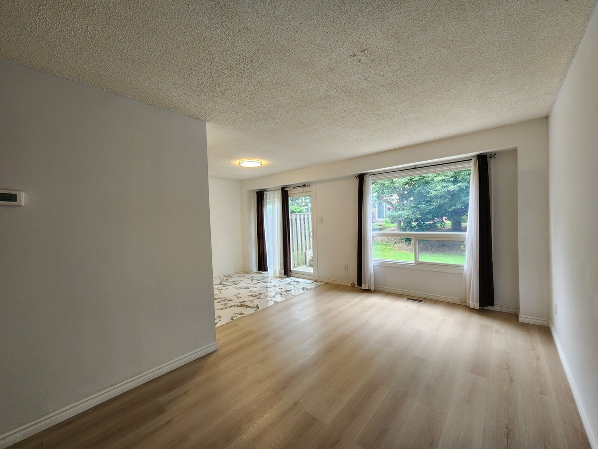 3079 Fifth Line West - Photo 19
