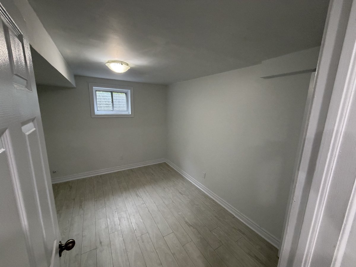3333 Mainsail Crescent - Photo 3