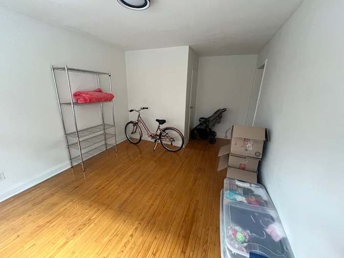 Lake Shore Boulevard West - Photo 2