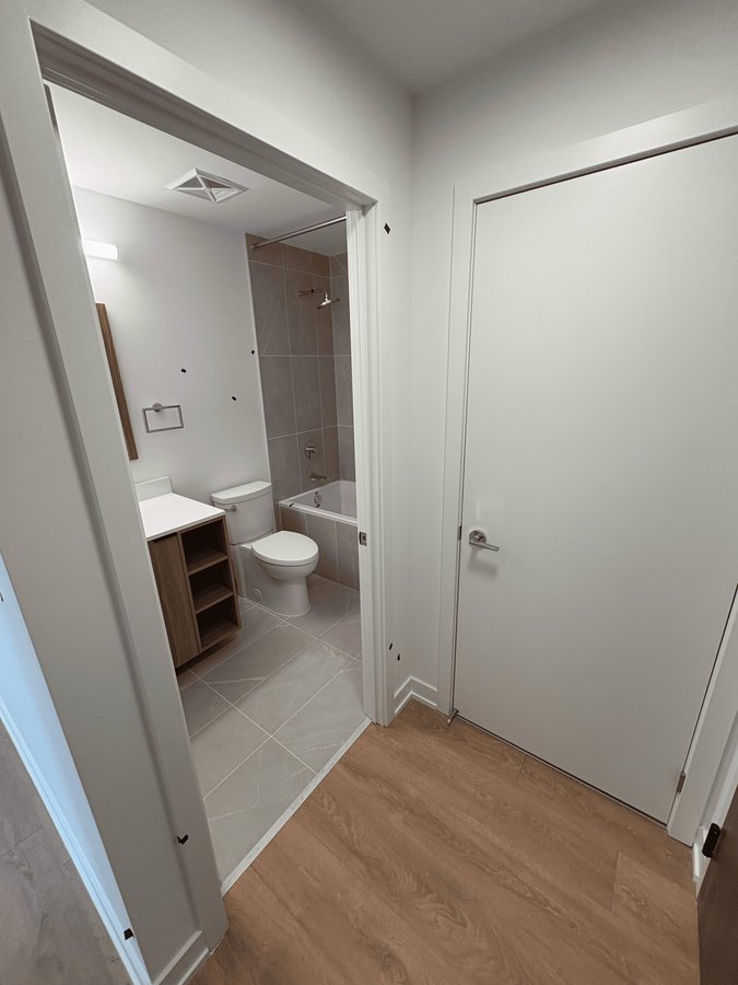 1037 The Queensway - Photo 10