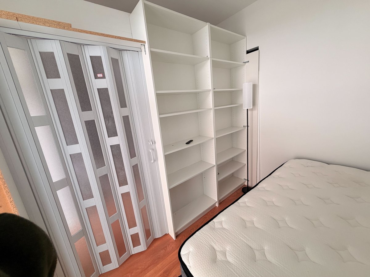 1037 The Queensway - Photo 6