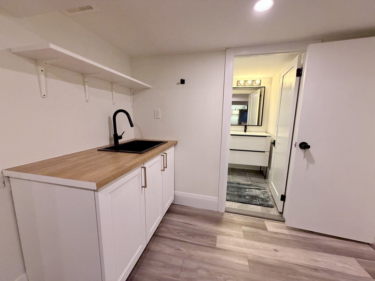 72 Albani Street - Photo 9