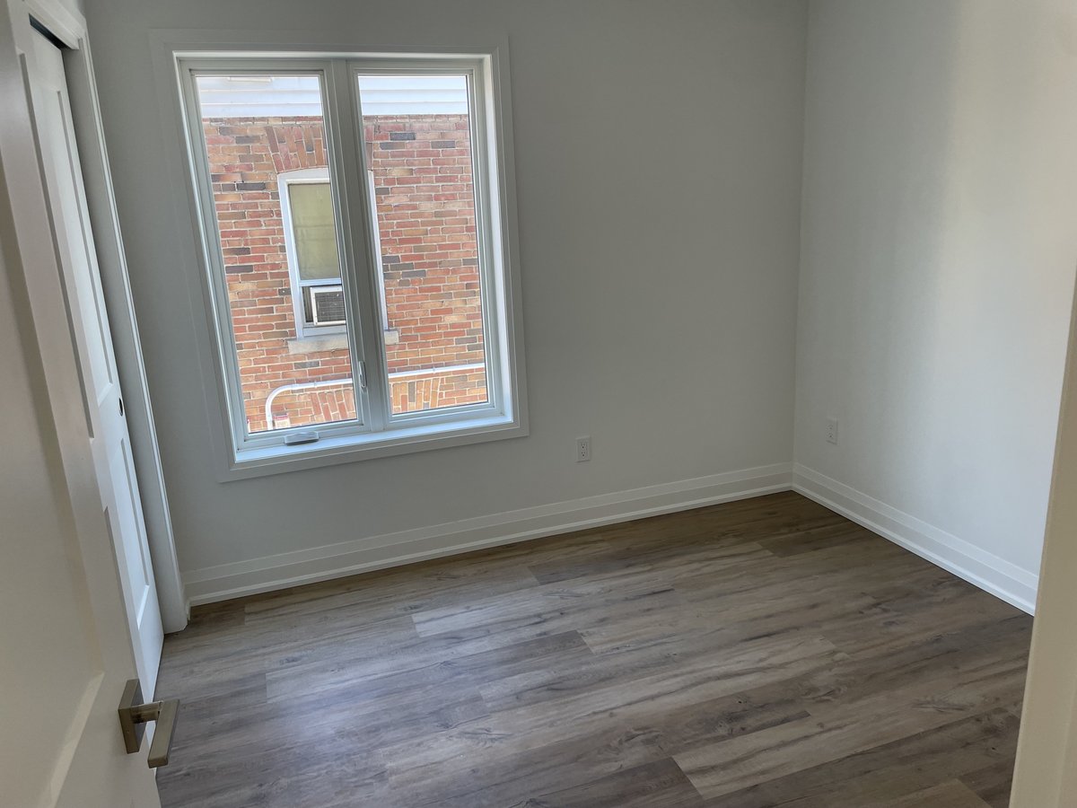 150 Melrose Street - Photo 8
