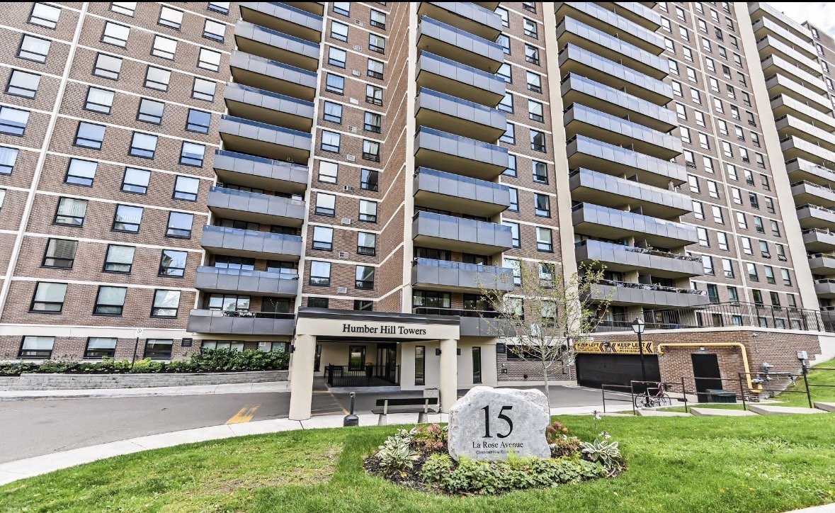 15 La Rose Avenue - Photo 1