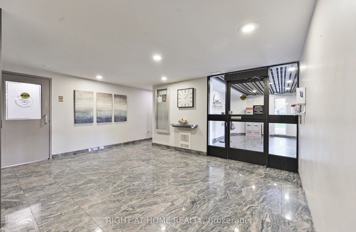15 La Rose Avenue - Photo 3