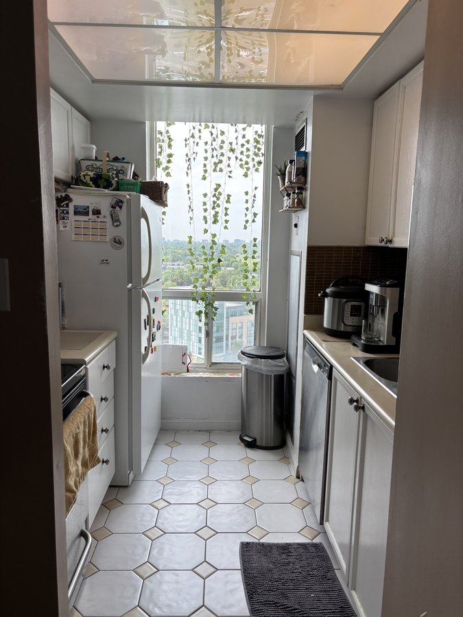 101 Subway Crescent - Photo 10