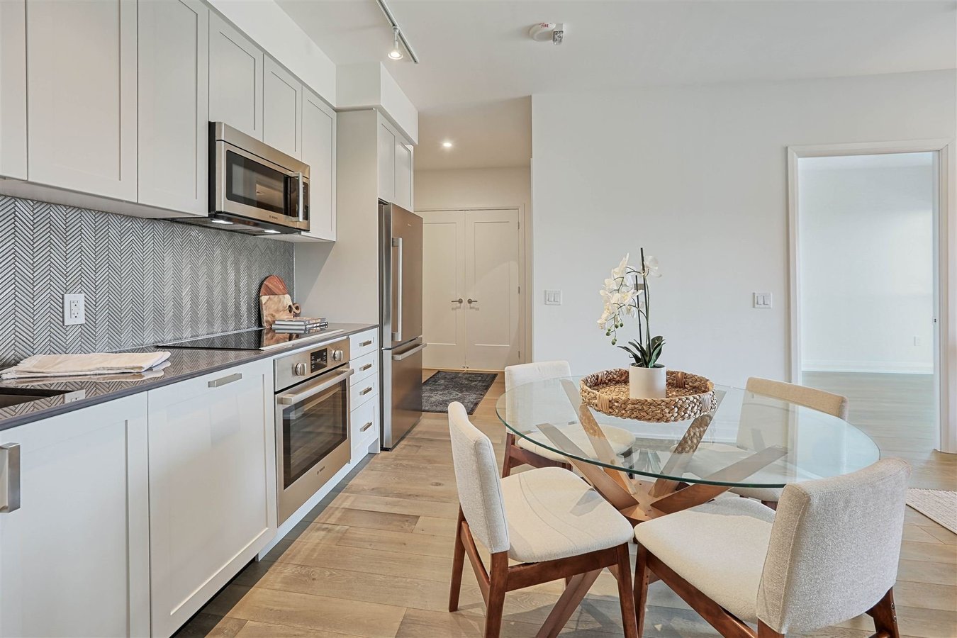293 The Kingsway - Photo 4