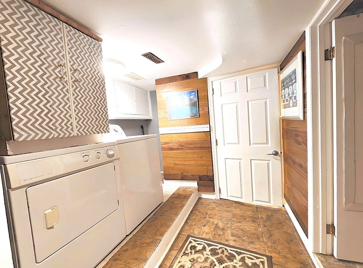 27 Simpson Avenue - Photo 16