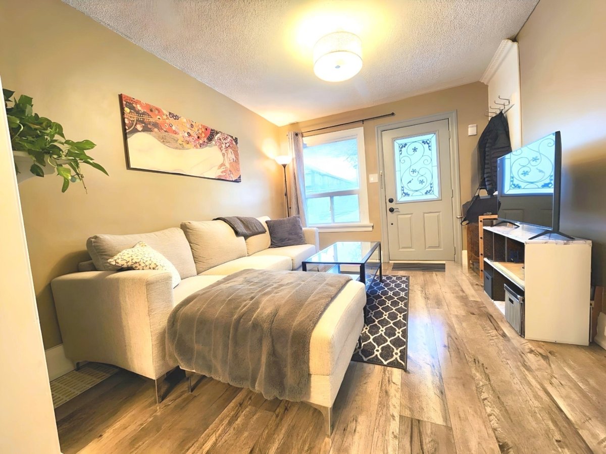 27 Simpson Avenue - Photo 4