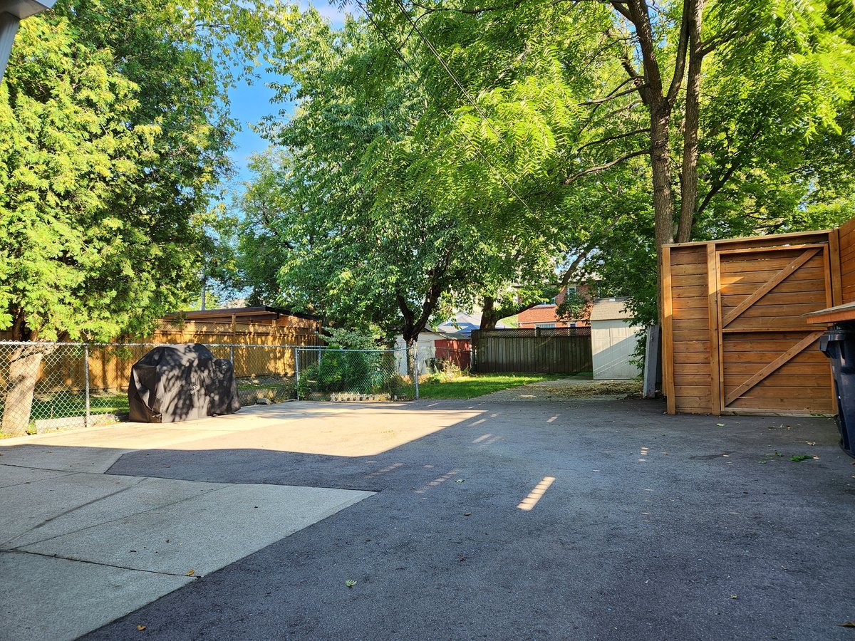 27 Simpson Avenue - Photo 17