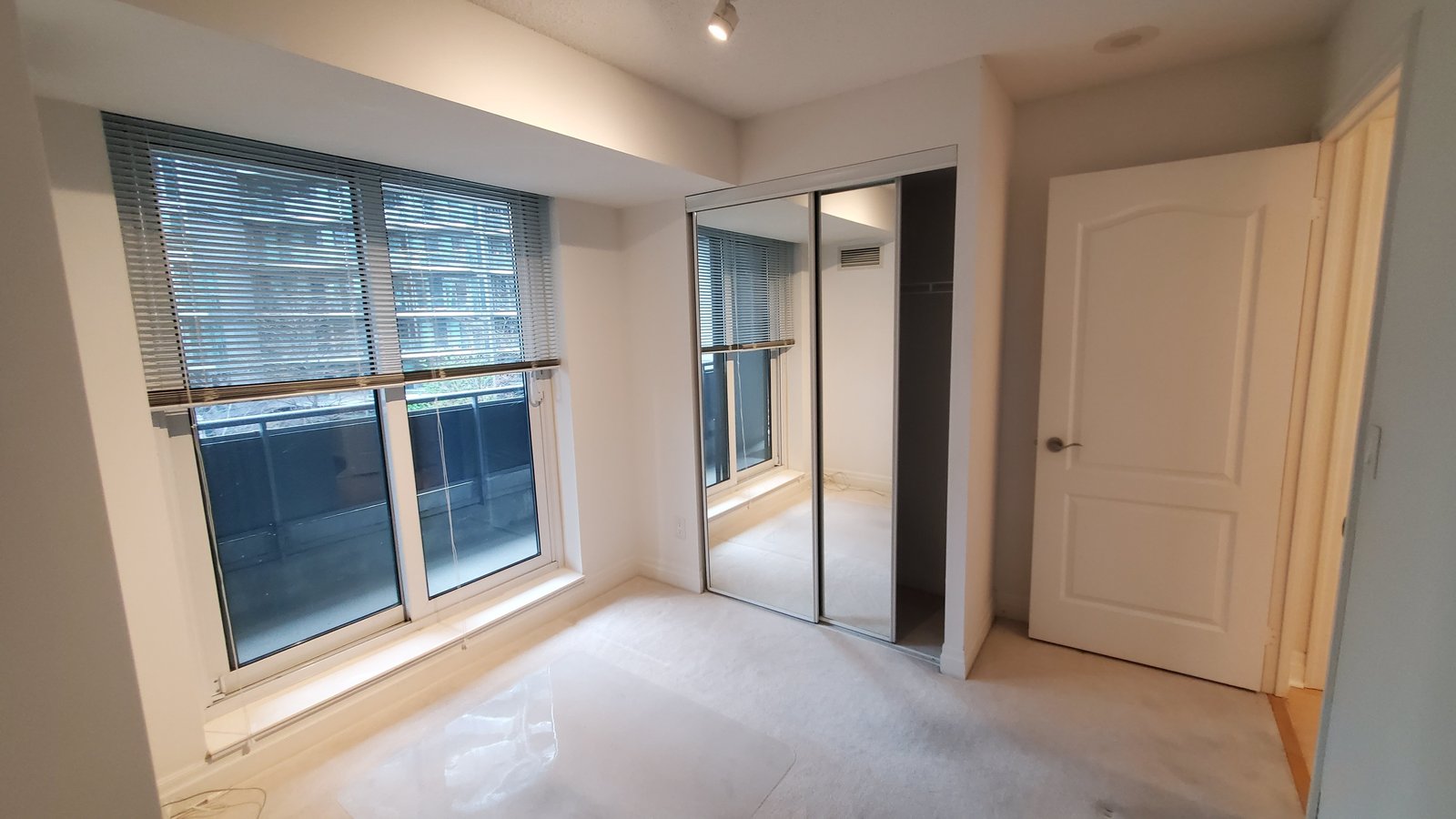 2119 Lake Shore Boulevard West - Photo 5