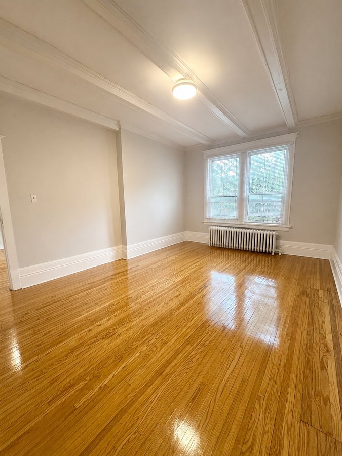 49 Stanley Avenue - Photo 2