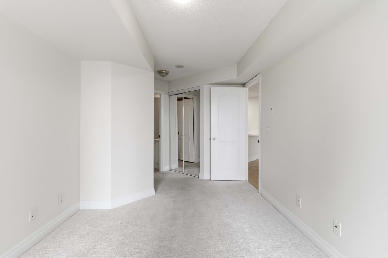 2121 Lake Shore Boulevard West - Photo 24