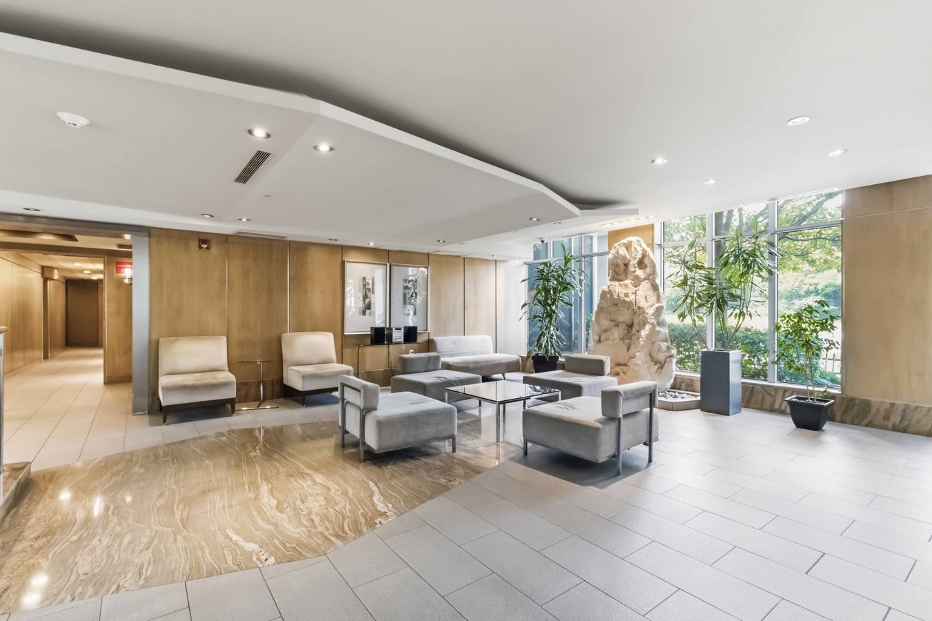 2121 Lake Shore Boulevard West - Photo 29