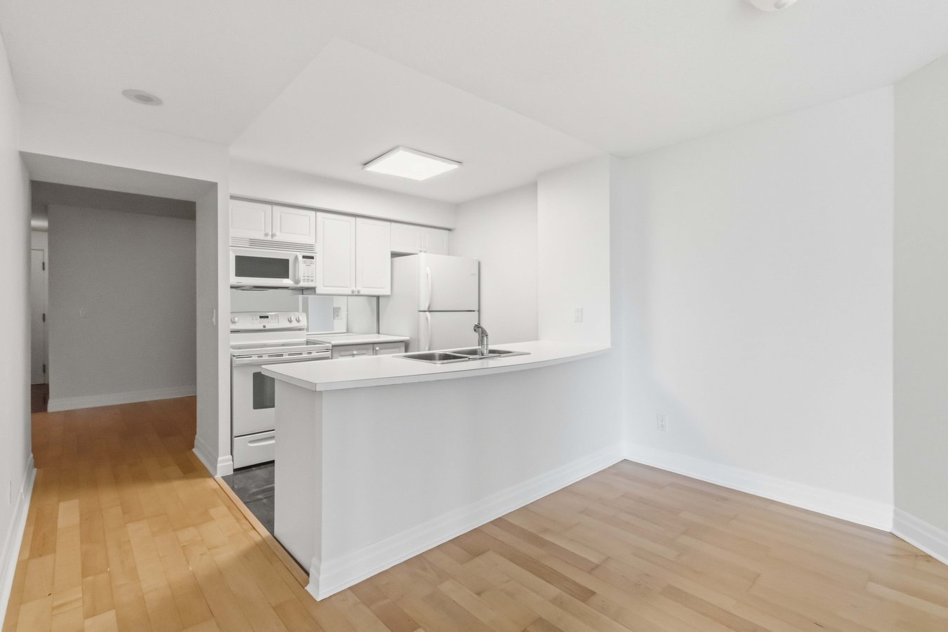 2121 Lake Shore Boulevard West - Photo 17