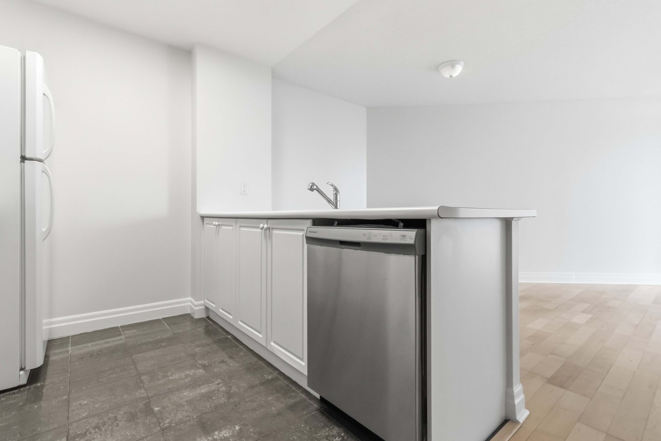 2121 Lake Shore Boulevard West - Photo 14
