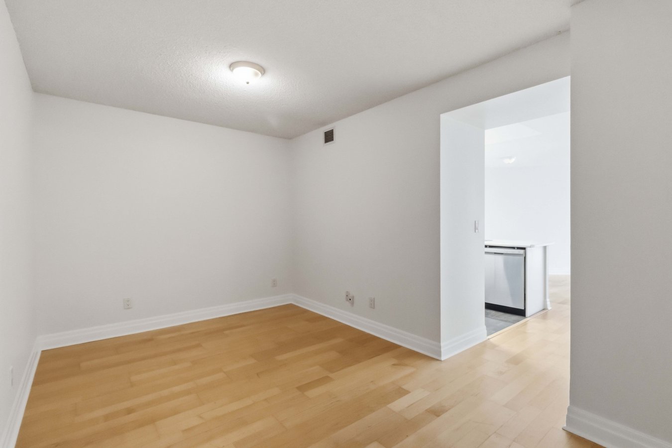 2121 Lake Shore Boulevard West - Photo 8