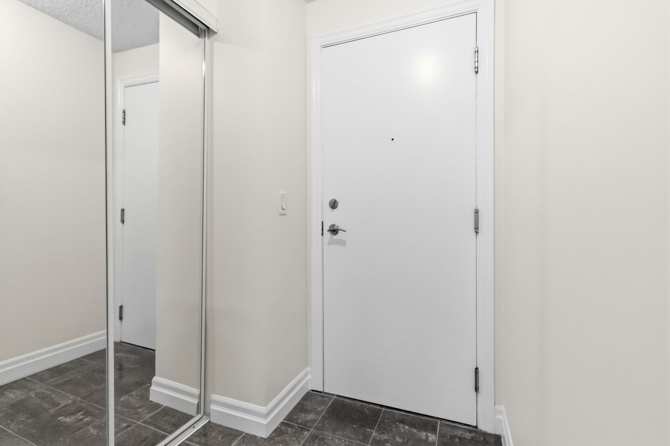 2121 Lake Shore Boulevard West - Photo 5