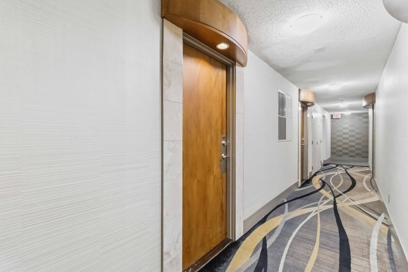 2121 Lake Shore Boulevard West - Photo 4
