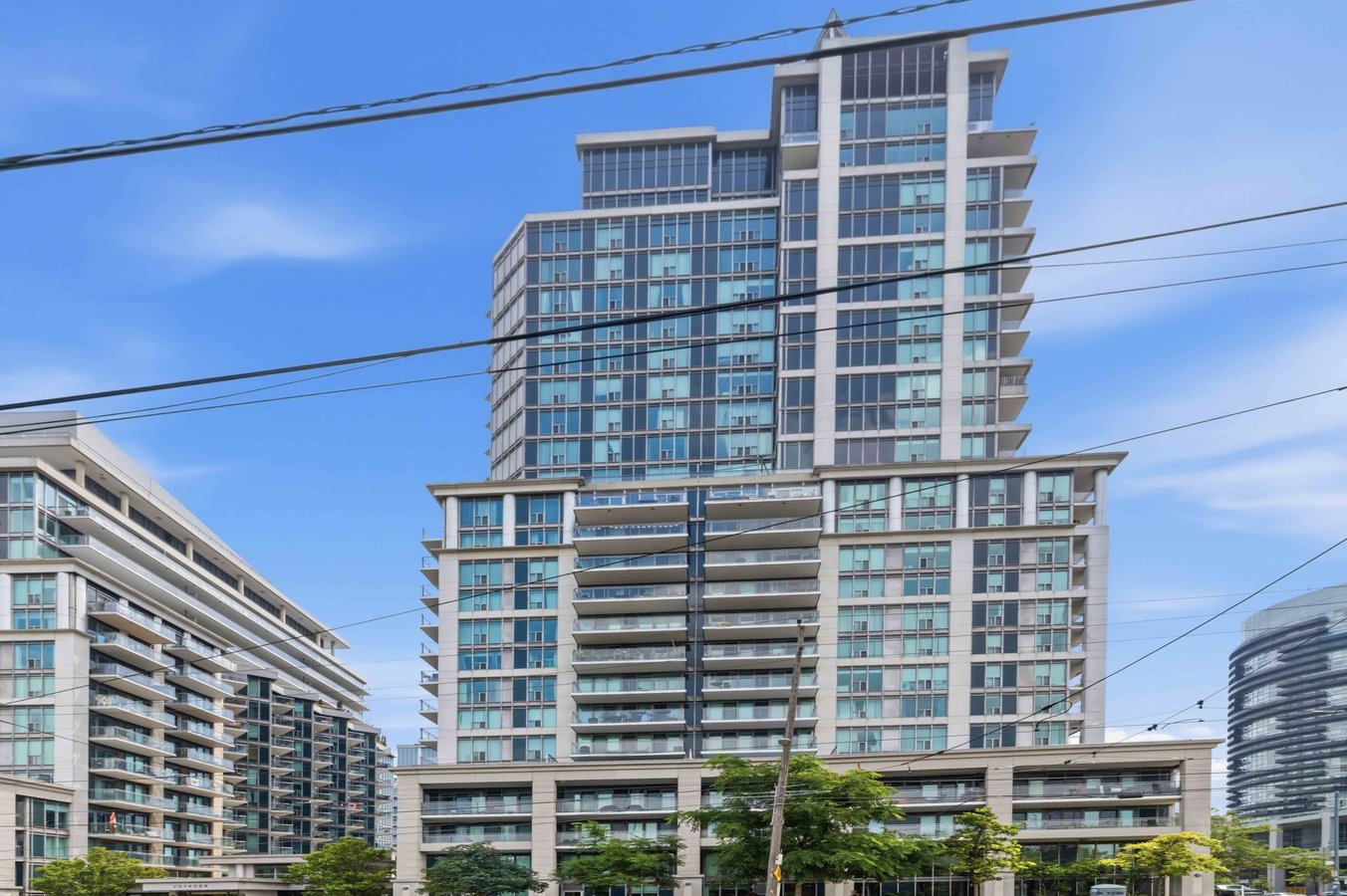 2121 Lake Shore Boulevard West - Photo 2