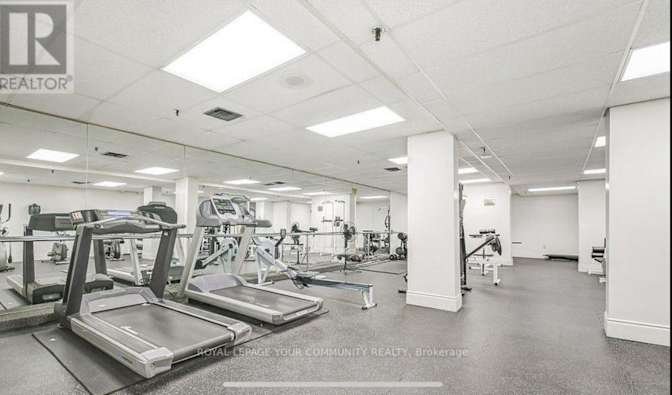 Lake Shore Boulevard West - Photo 11