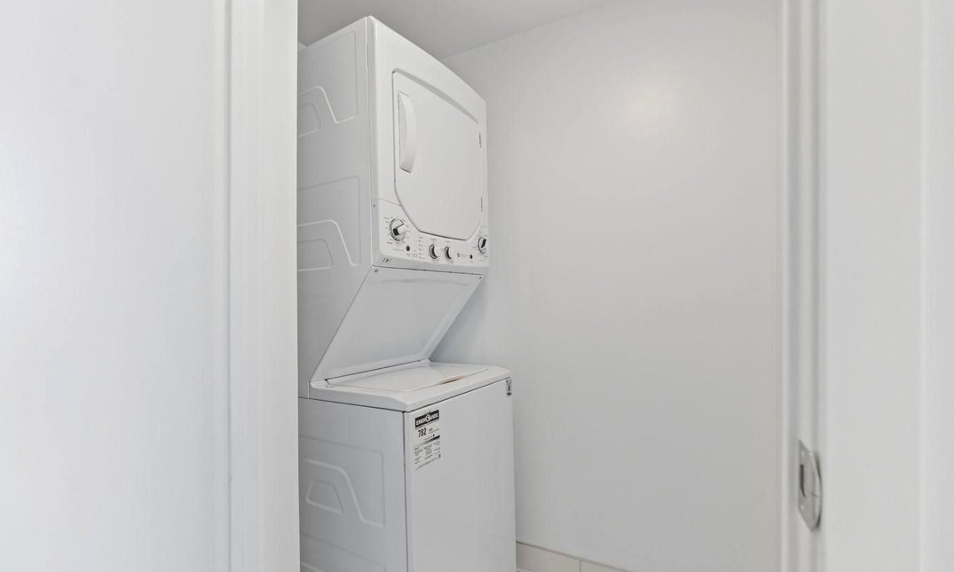 4010 Eglinton Avenue West - Photo 12