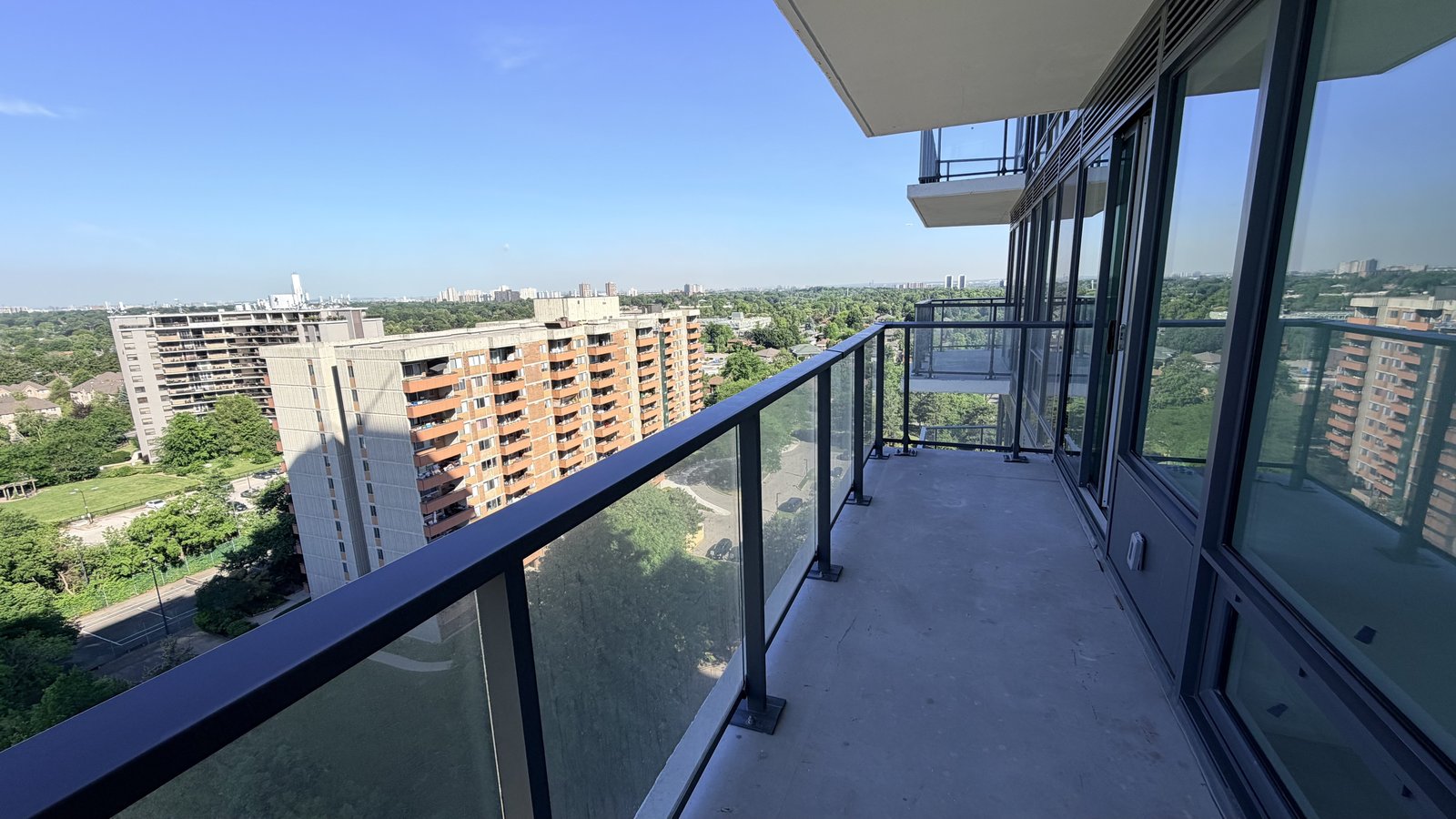 4010 Eglinton Avenue West - Photo 32