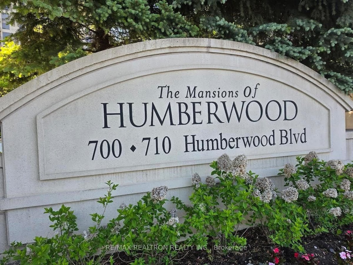 710 Humberwood Boulevard - Photo 1