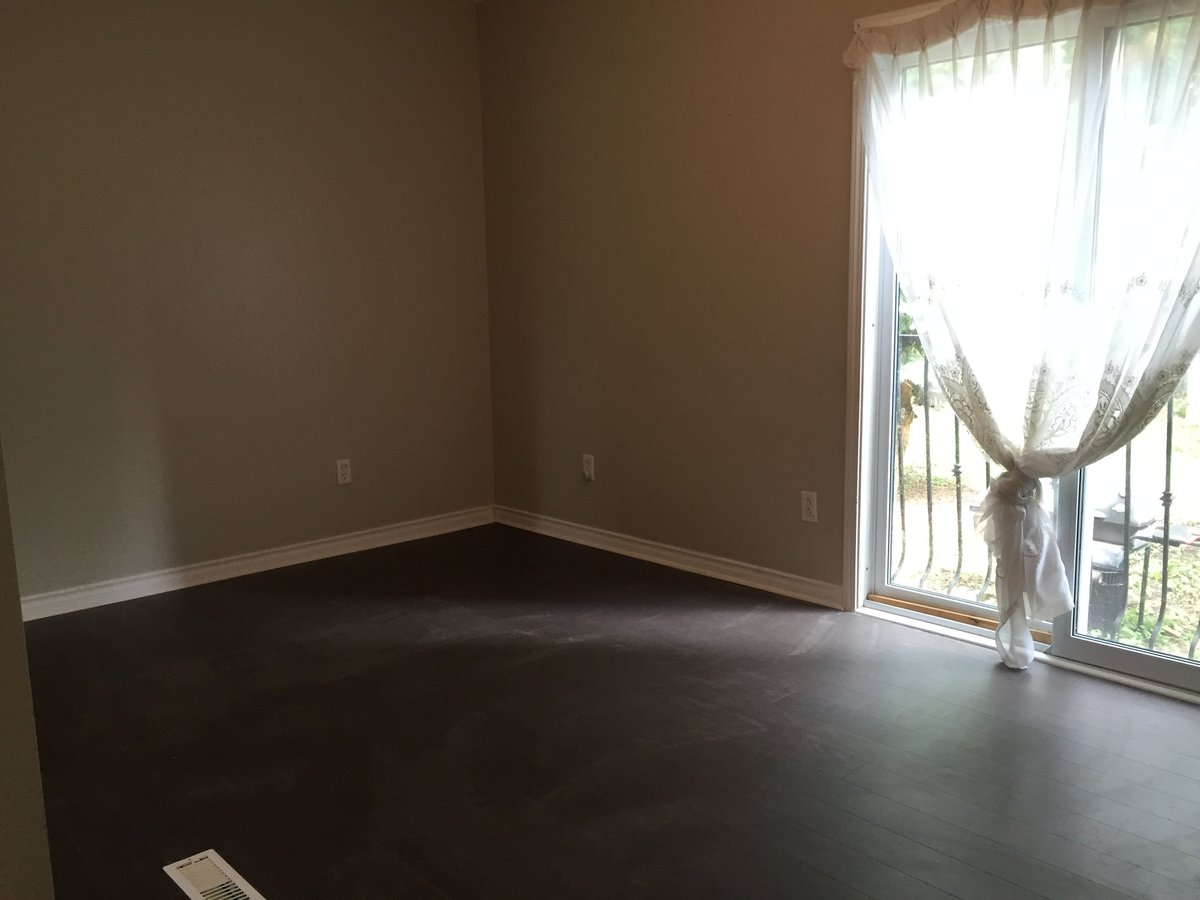 33 Royal York Road - Photo 2