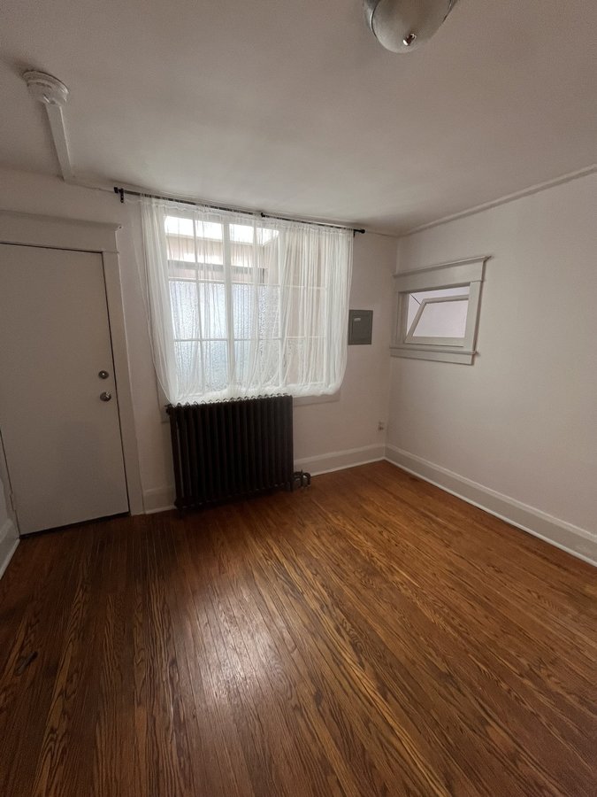 2867 Lake Shore Boulevard West - Photo 7