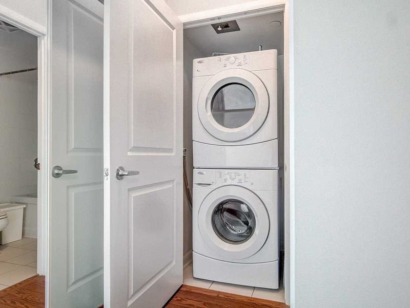 215 Sherway Gardens Road - Photo 3
