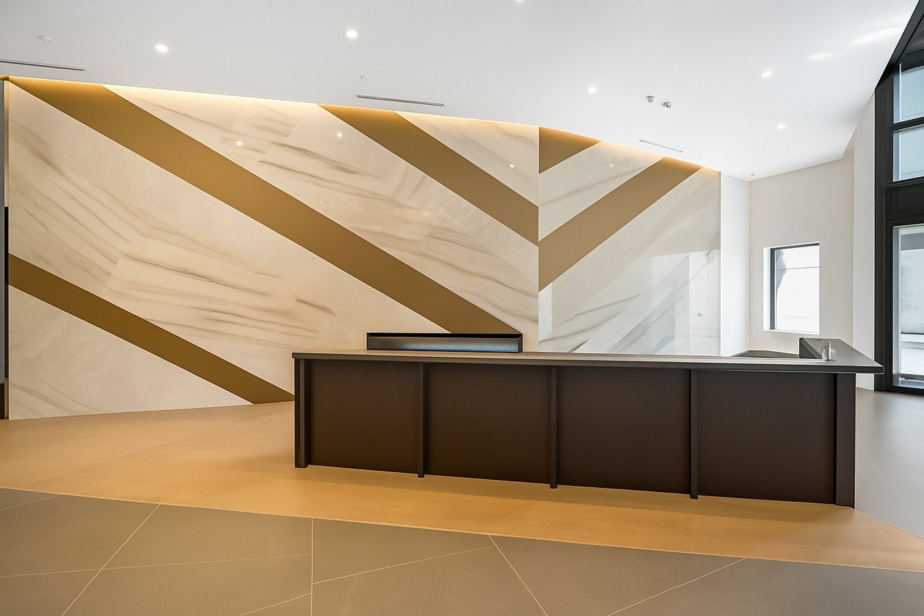 1037 The Queensway - Photo 5
