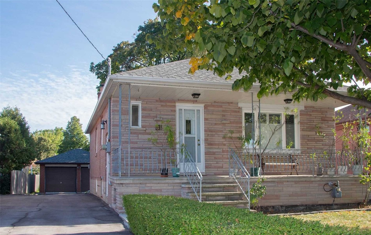 Apartments Condos and Houses for Rent Under 2,000 in Etobicoke