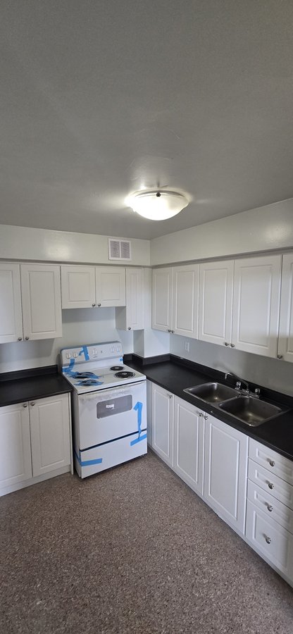 105 La Rose Avenue - Photo 23