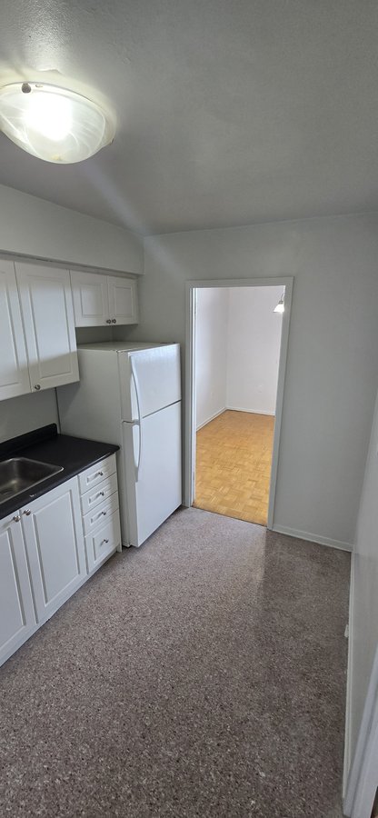 105 La Rose Avenue - Photo 24